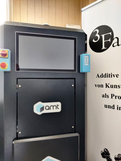 AMT SF 50 Vapor Smoothing machine at 3Faktur's manufacturing site